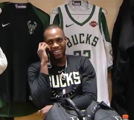 981分钟，卡雷拉斯本赛季出场时间为皇马非门将球员最多（皇马本季非门将出场时间榜：卡雷拉斯以981分钟领跑）