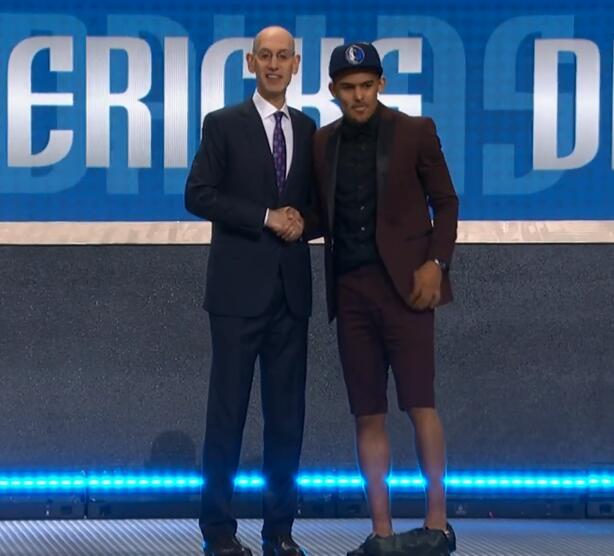 半场战报：多特1-1博德闪耀，布兰特建功，阿里萨米扳平（半场速报：多特暂1-1博德闪耀，布兰特先拔头筹，阿里萨米扳平）