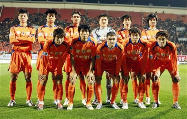 喜讯！成都蓉城俱乐部新管理刚上任，就完成五笔签约，值得期待（好消息！成都蓉城新管理层上任即官宣五笔签约，前景可期）