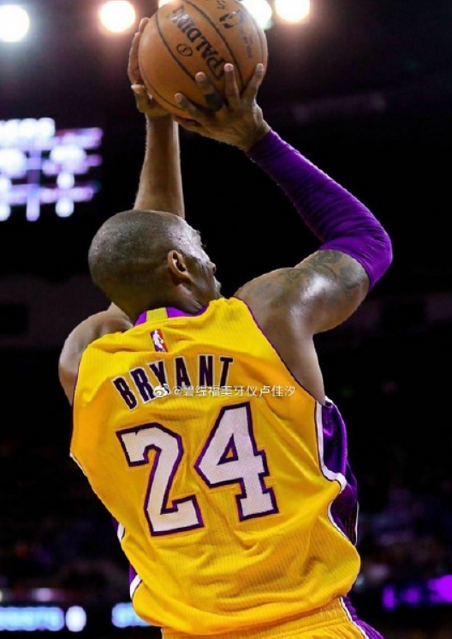 足球中的节奏变化如何训练？（足球比赛的节奏切换该怎么练？）