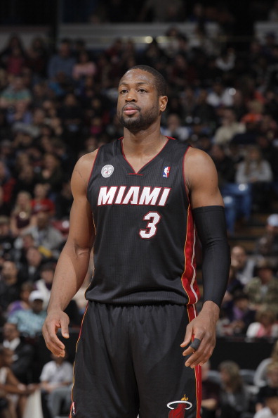 特瓦斯：国家德比不是反暴力的榜样，但球员承受的压力很大（特瓦斯：国家德比难称反暴力典范，球员压力巨大）