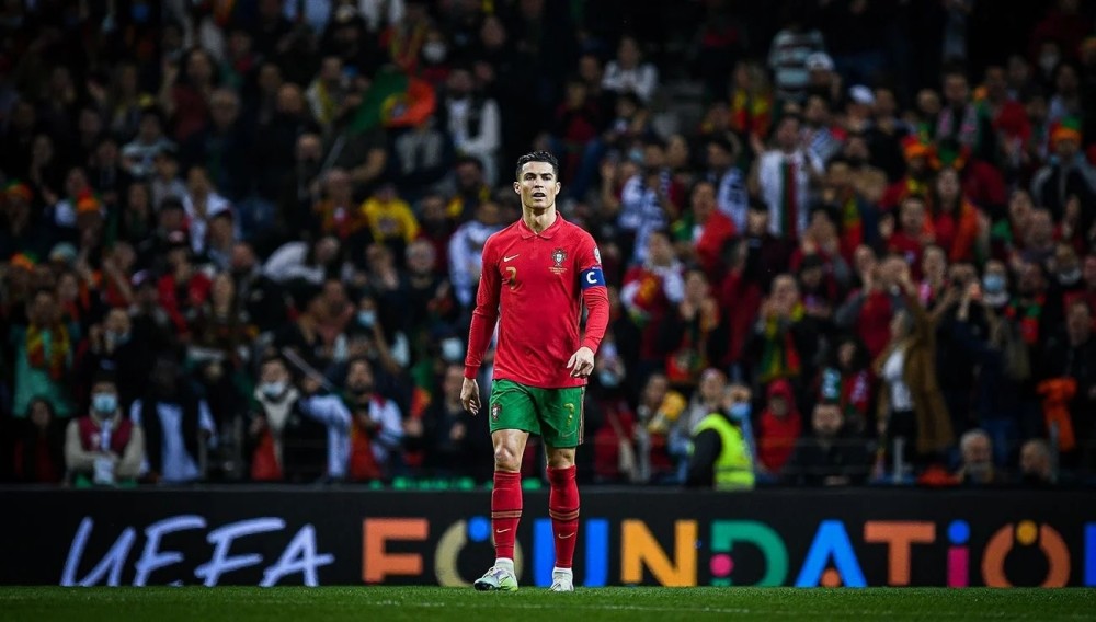 帕雷德斯父亲：我了解一些事情，知道迪巴拉想来博卡（帕雷德斯父亲称：我有内部消息，迪巴拉想加盟博卡）